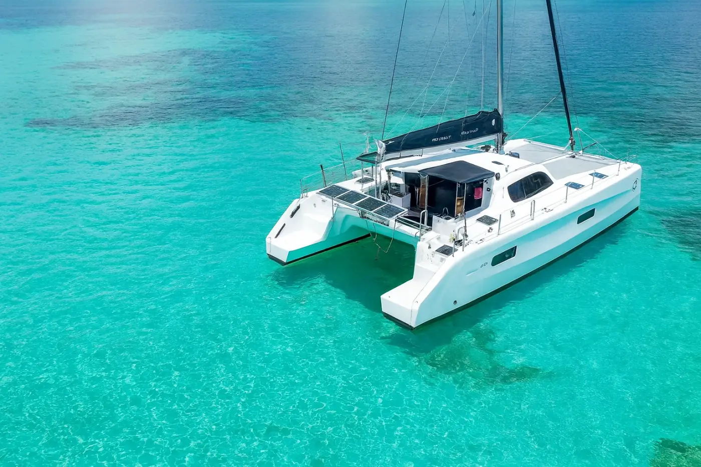 Yacht/Catamaran Charters